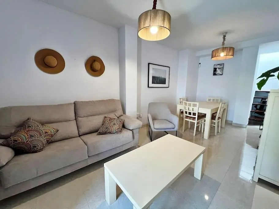 Apartmán Nuevo Y Exclusivo Atico De Playa Fuengirola 0*,